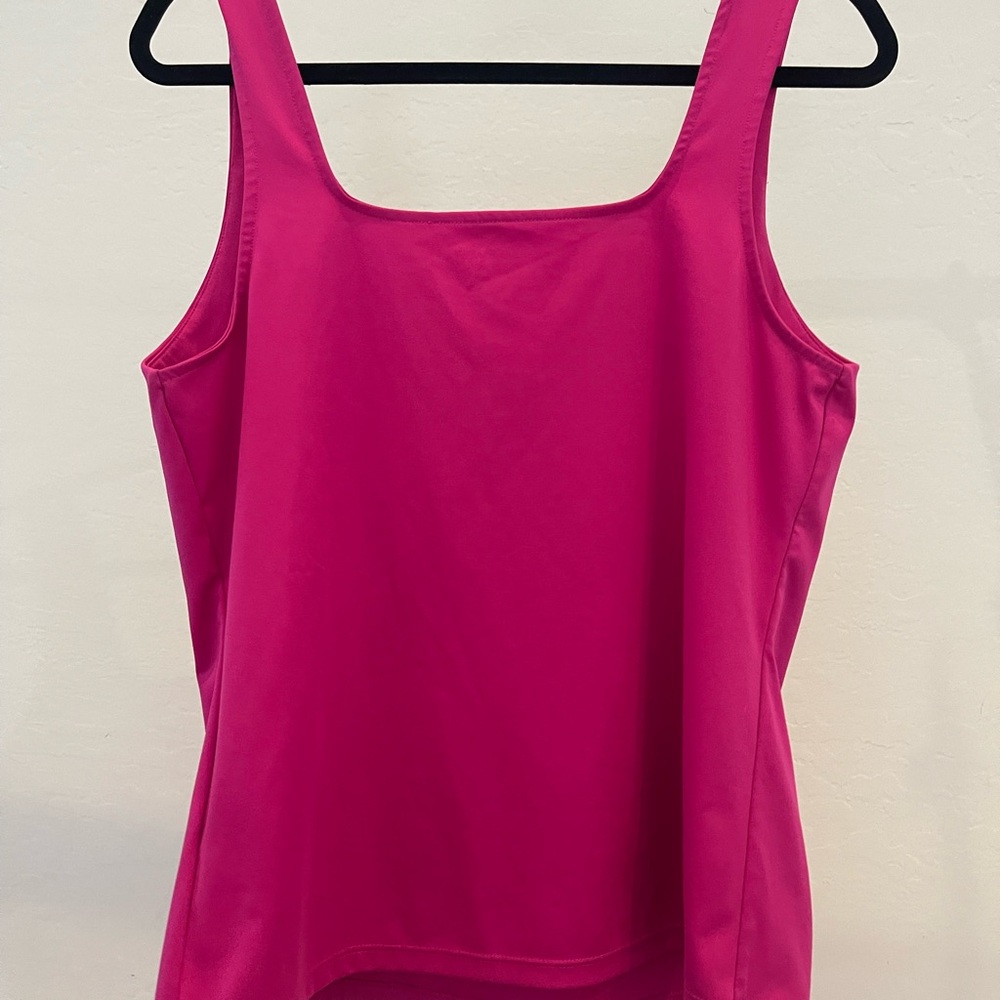 Nine West women’s pink tank size XL